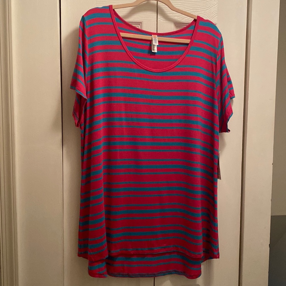 LuLa Roe Classic Tee